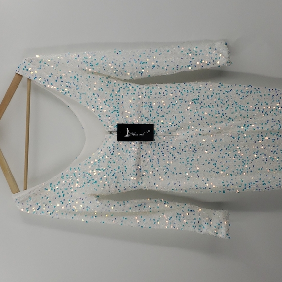 Miss ord sequinned white dress size medium fits XS - Picture 3 of 4